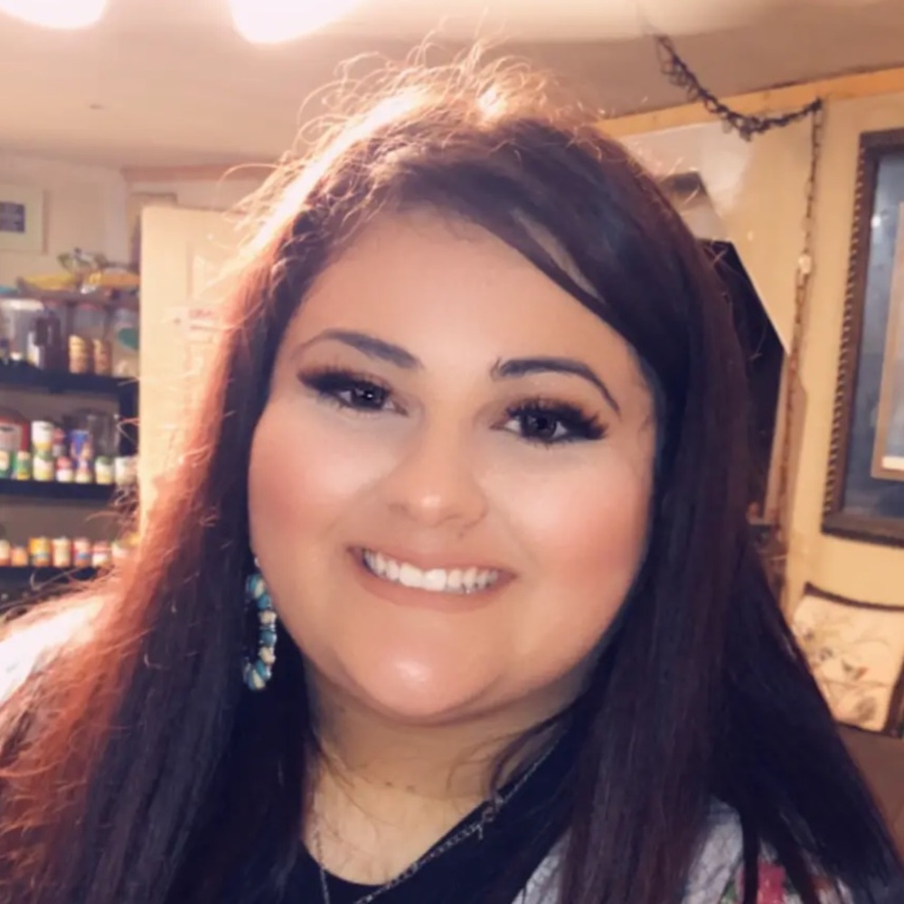 Meet your Posher, Marisa